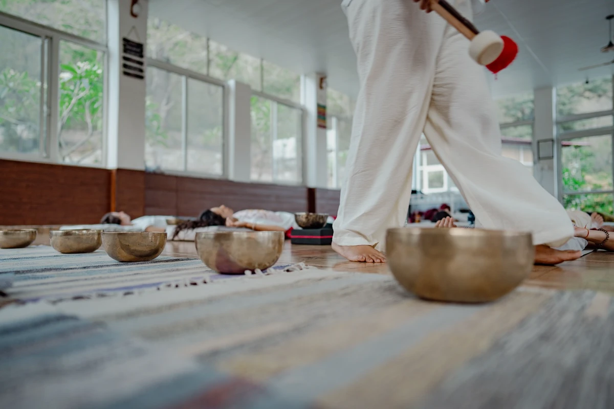 Vedic mantra chanting session during Adhiroha’s Sound Healing TTC