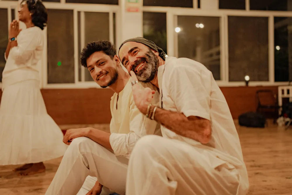 Teilnehmer der 300-Stunden Yogalehrer-Ausbildung von Adhiroha in Rishikesh