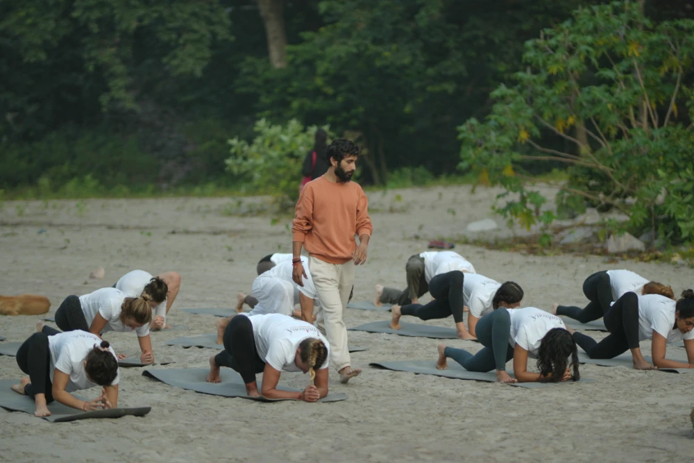 adhiroha yoga training 